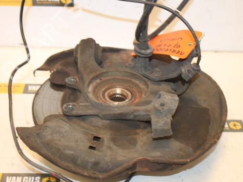 Used Right rear steering knuckle MERCEDES-BENZ C-CLASS (W203) C 180 (203.035) (129 hp) 15312852