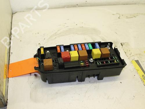 Used Fuse box Fuse box 15300787 15300787