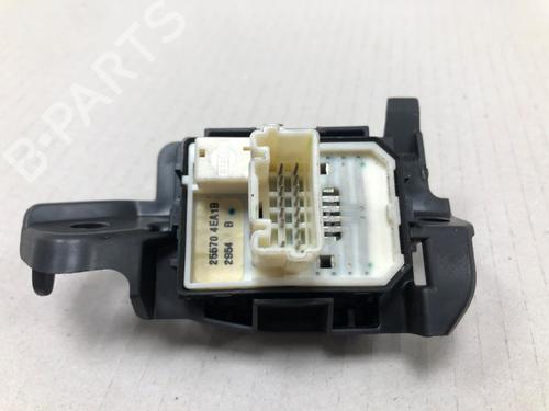 Mirror switch NISSAN QASHQAI II (J11, J11_) 1.2 DIG-T | BP37214037I25 - Image 4