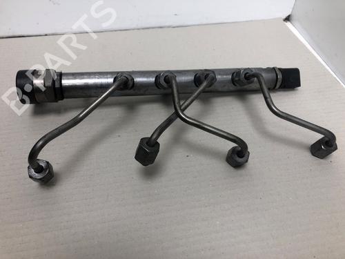 Used Injection rail Injection rail 37210945 37210945