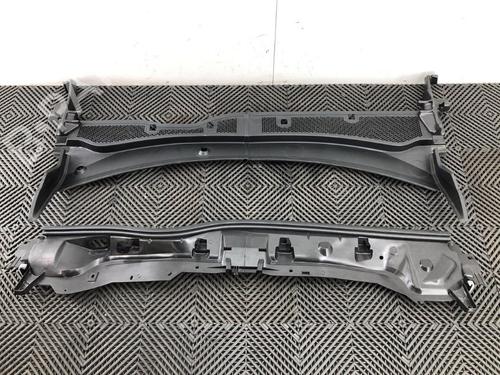 Used Scuttle panel Scuttle panel 37215250 37215250