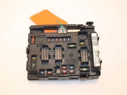 Used Fuse box Fuse box 15317822 15317822