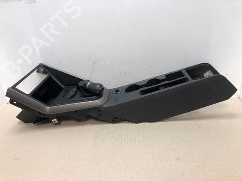 Used Middle console Middle console 16709570 16709570