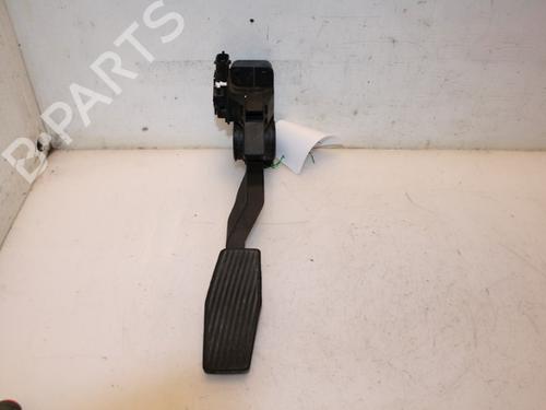 Used Pedal OPEL ZAFIRA A MPV (T98) 2.0 DI 16V (F75) (82 hp) 15331918