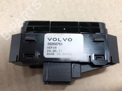 Switch POLESTAR POLESTAR 2 (534) EV | BP16296597I30 - Image 7
