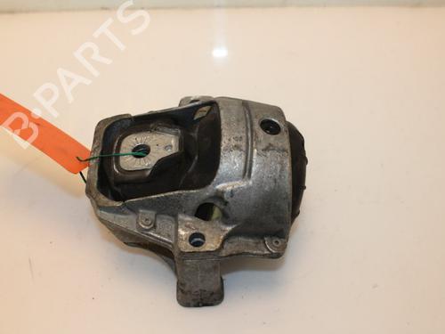 Used Engine mount Engine mount 15321816 15321816
