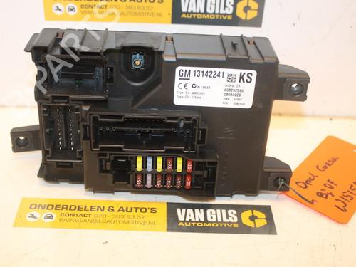Used Fuse box OPEL CORSA D (S07) 1.4 (L08, L68) (90 hp) 15312612