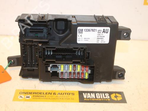 Used Fuse box Fuse box 15312695 15312695