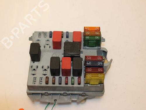 Used Fuse box FIAT PUNTO (188_) 1.2 60 (188.030, .050, .130, .150, .230, .250) (60 hp) 15322634
