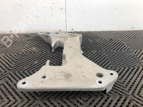 Gearbox mount BMW 5 (G30, F90) 520 i | BP37208818M88 - Image 2