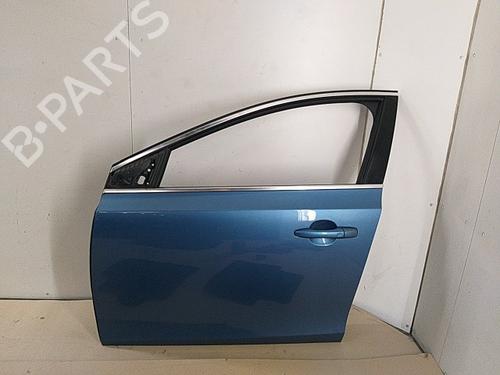 left-front-door-volvo-v40-hatchback-525-d2-32321018-2012-2013-2014-2015-2016-2017-2018-2019-15342256 main image