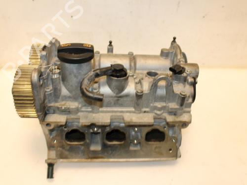 Used Cylinder head VW UP! (121, 122, BL1, BL2, BL3, 123) 1.0 (60 hp) 15796466