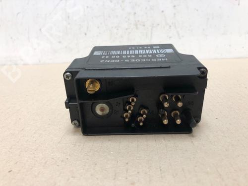 Used Electronic module MERCEDES-BENZ VITO Bus (W638) 108 D 2.3 (638.164) (79 hp) 15297086