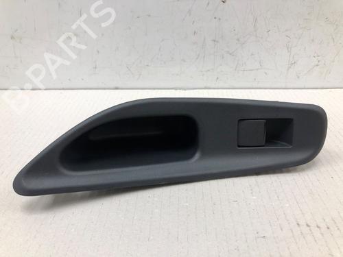 Interruttore Interruttore TOYOTA YARIS (_P21_, _PA1_, _PH1_) 1.5 Hybrid (MXPH10, MXPH11) (116 hp) 37211951 37211951