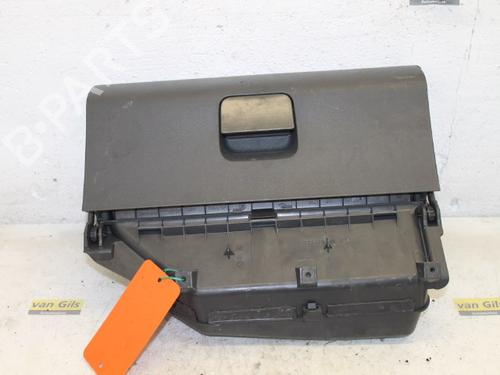 Used Glove box VW POLO (9N_, 9A_) 1.2 12V (64 hp) 15305888
