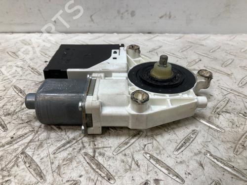 Electronic module VW GOLF PLUS V (5M1, 521) 1.9 TDI | BP37204675M83 - Image 4