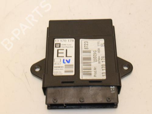 Used Electronic module OPEL VECTRA C (Z02) 2.2 DTI 16V (F69) (125 hp) 15796442