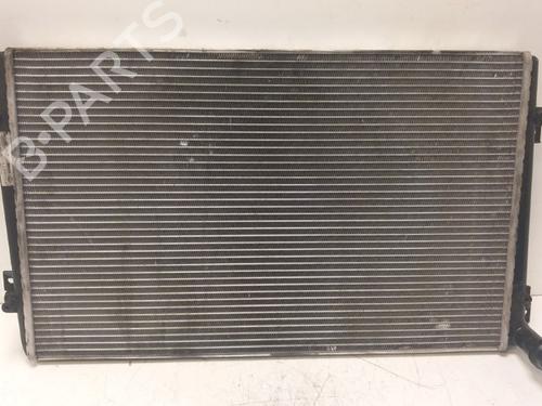 Used Water radiator Water radiator 16180878 16180878