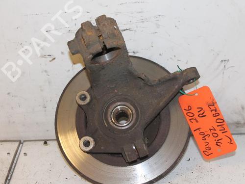 Used Right front steering knuckle PEUGEOT 206 Hatchback (2A/C) 1.4 i (75 hp) 15306718