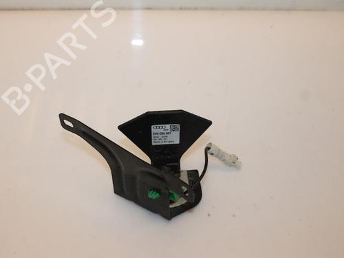 Used Antenna/Base AUDI A3 Sportback (8VA, 8VF) 1.4 TFSI e-tron (204 hp) 15318580