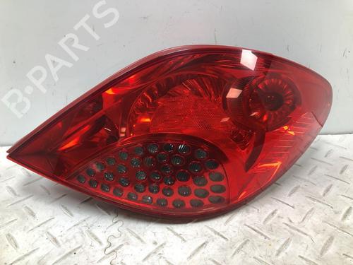 Used Right taillight Right taillight 22312342 22312342