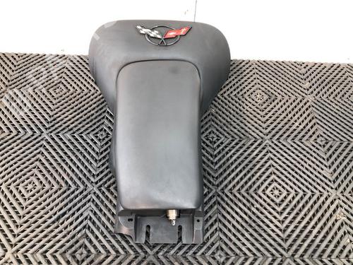 middle-console-chevrolet-corvette-coupe-c5-1997-1998-1999-2000-2001-2002-2003-2004-37214735 main image