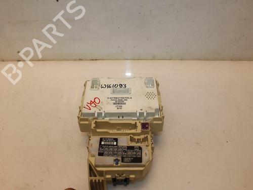 Used Fuse box Fuse box 15324666 15324666