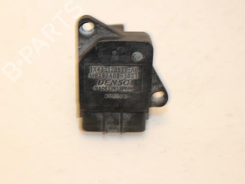 Used Mass air flow sensor LAND ROVER RANGE ROVER III (L322) 4.2 4x4 (396 hp) 15325482