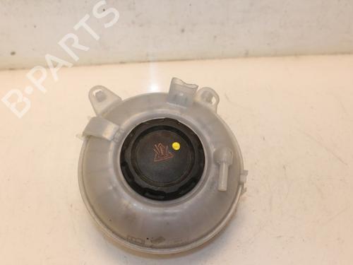 Used Expansion tank VW TOURAN (5T1) 1.6 TDI (115 hp) 15331667