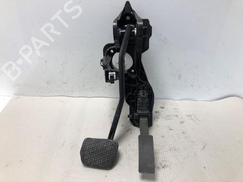 Pedal Pedal MERCEDES-BENZ B-CLASS Sports Tourer (W247) B 200 d (247.012) (150 hp) 37211165 37211165