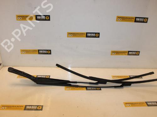 Used Front windshield wiper arm VW PASSAT B7 Variant (365) 2.0 TSI (210 hp) 16398411
