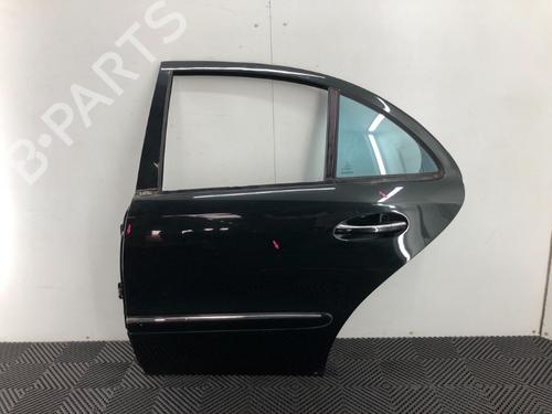 Used Left rear door Left rear door 15537721 15537721