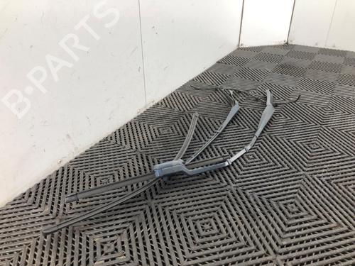 Front windshield wiper arm TESLA MODEL 3 (5YJ3) EV Performance AWD | BP37209943C143 - Image 3