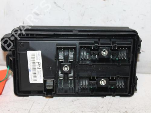 Used Fuse box CHEVROLET AVEO / KALOS Hatchback (T250, T255) 1.2 (84 hp) 15308284