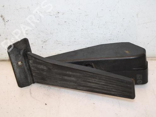 Used Pedal BMW 1 (E87) 118 i (143 hp) 15335922