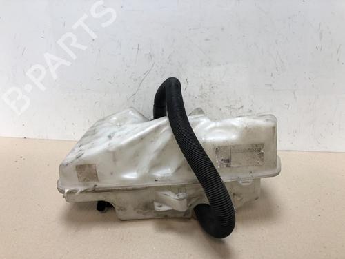 Used Windscreen washer tank BMW 3 (E46) 318 i (143 hp) 15536981