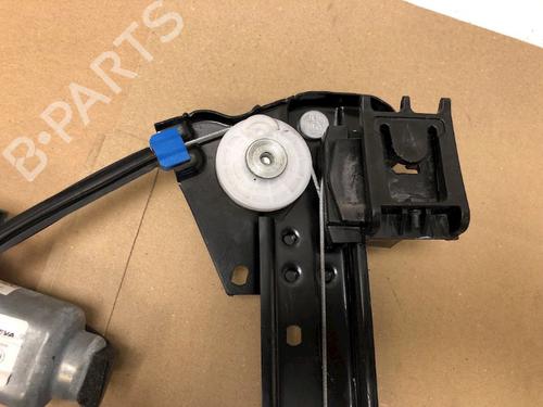 Front right window mechanism TESLA MODEL S (5YJS) 90D AWD | BP15339207C23 - Image 6