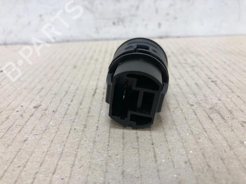 Switch RENAULT MEGANE III Grandtour (KZ0/1) 1.5 dCi (KZ09, KZ0D, KZ1G, KZ29, KZ14, KZ1W, KZ10, KZ1F,... | BP19428774I30 