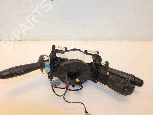 Used Steering column stalk RENAULT LAGUNA II Grandtour (KG0/1_) 1.8 16V (121 hp) 15321424