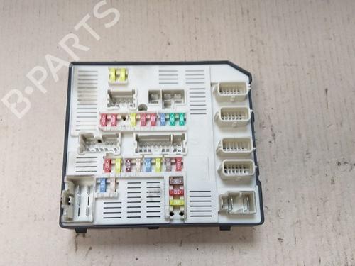 Used Fuse box RENAULT MEGANE III Hatchback (BZ0/1_, B3_) 1.5 dCi (BZ0C) (90 hp) 15342872