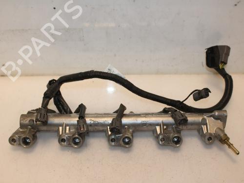Used Injection rail Injection rail 15328290 15328290