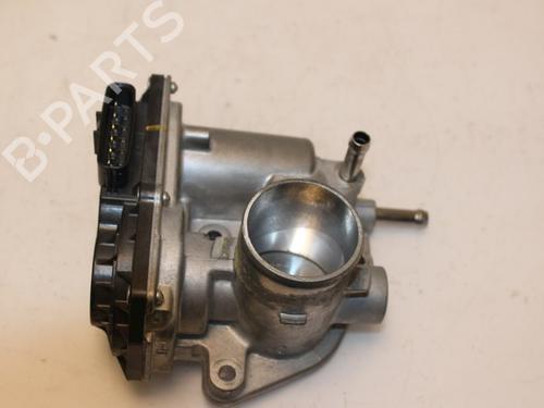 Used Throttle body Throttle body 15796472 15796472