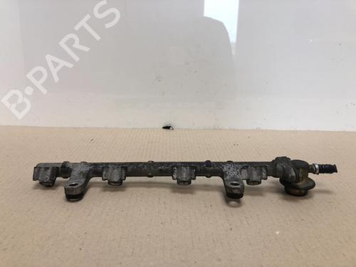 Used Injection rail Injection rail 15534945 15534945