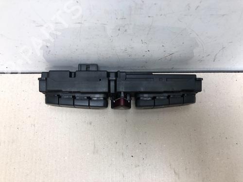 Warning switch MERCEDES-BENZ C-CLASS (W203) C 200 CDI (203.004) | BP15535814I22 