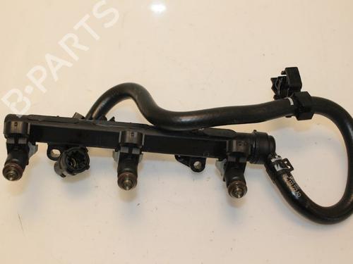 Used Injection rail Injection rail 15322608 15322608