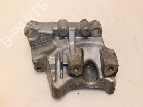 Used Engine mount Engine mount 16399022 16399022