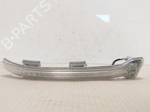 Used Right side indicator Right side indicator 15535575 15535575