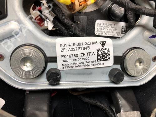 Steering wheel PORSCHE TAYCAN (Y1A) GTS (Y1ADK1) | BP37208955C49 - Image 6