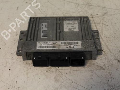 Used Engine control unit (ECU) CITROËN XSARA PICASSO (N68) 1.8 16V (115 hp) 15307688