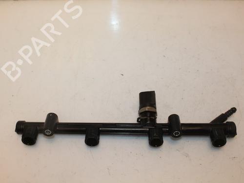 Used Injection rail Injection rail 15328568 15328568